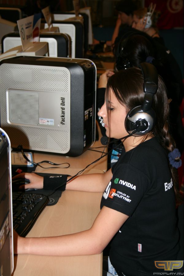 ����������