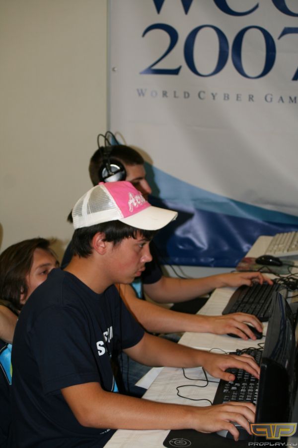 ������������ Naps ������ ������ ������ ��� ���������� Frizzrer'�