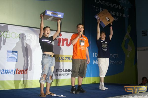 �������!