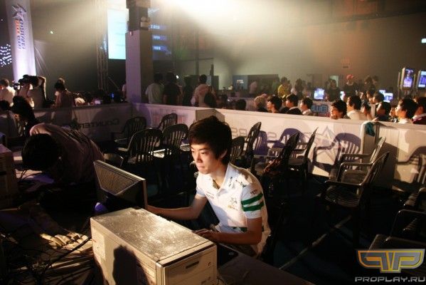 Moon � ����