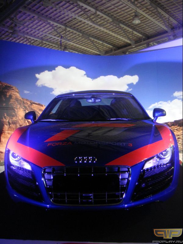 AUDI R8. ���������� �� � ������, �� ���������