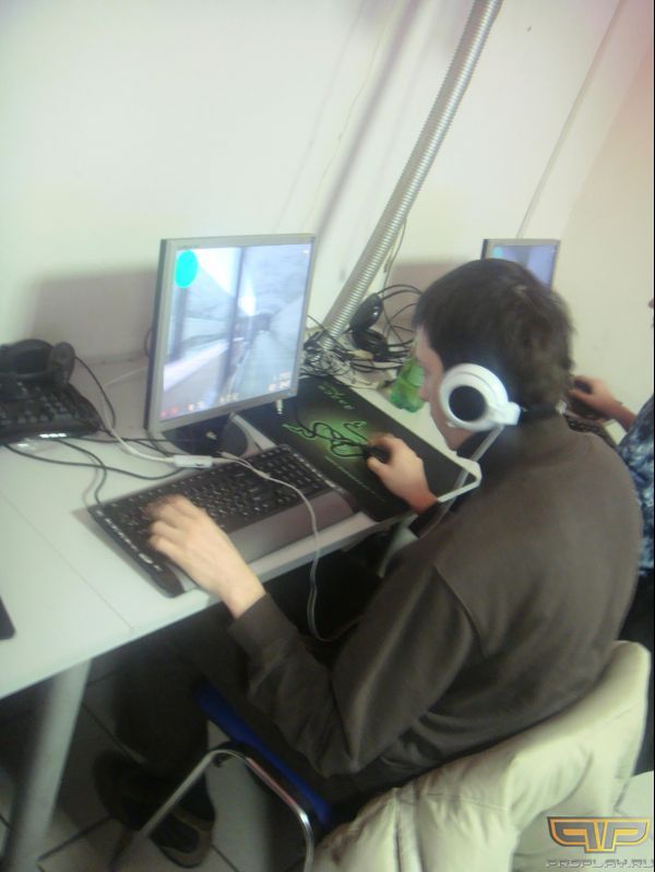 tp.uSports FOX ����������� � awp