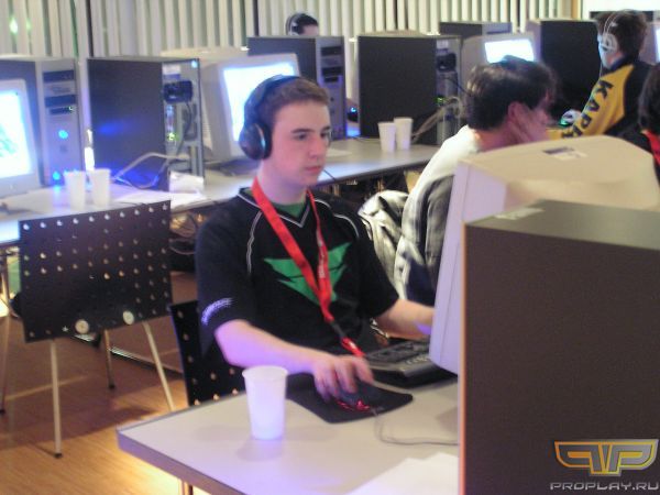 ���-�� �� Verge